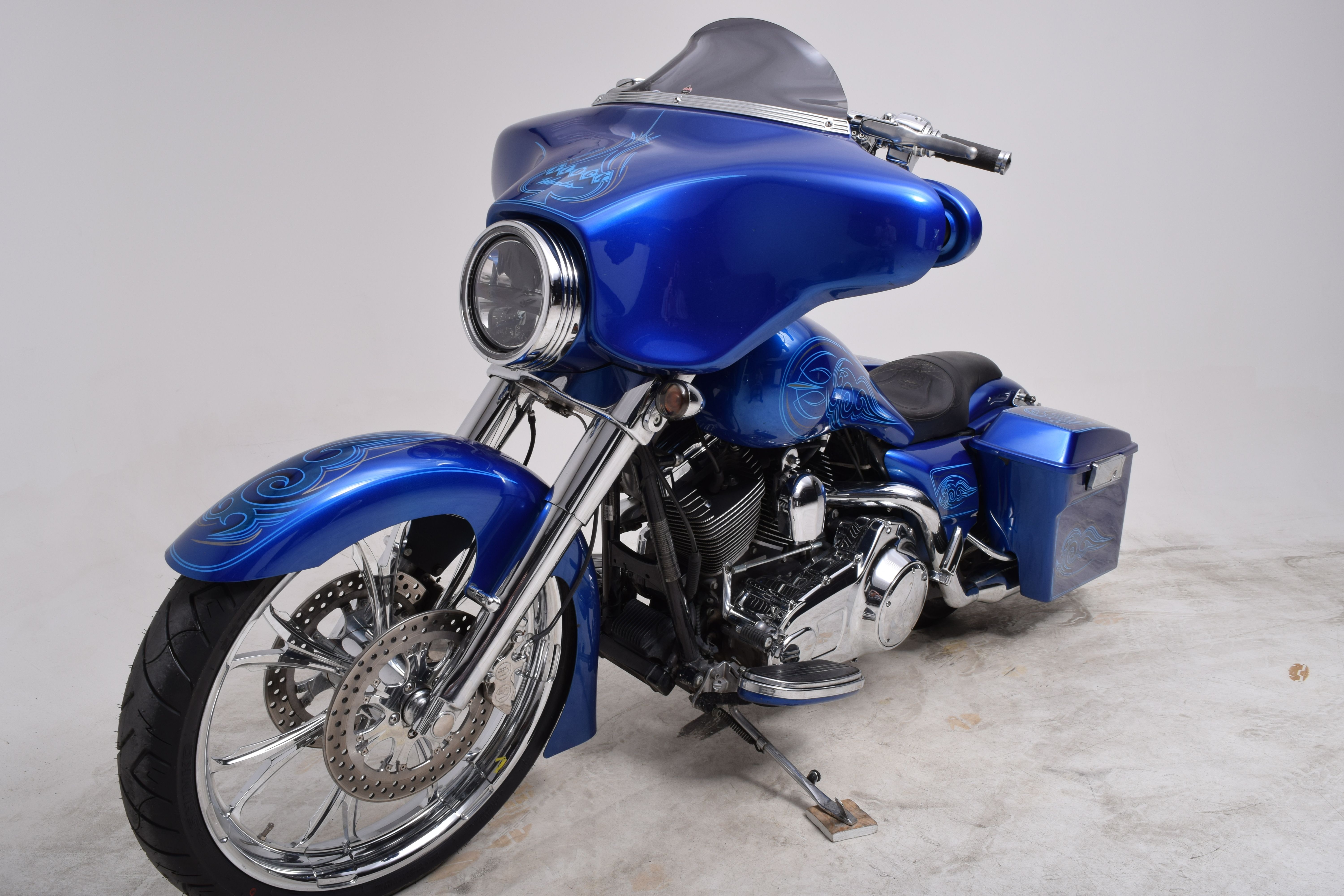 Pre-Owned 2009 Harley-Davidson FLHX Touring Street Glide