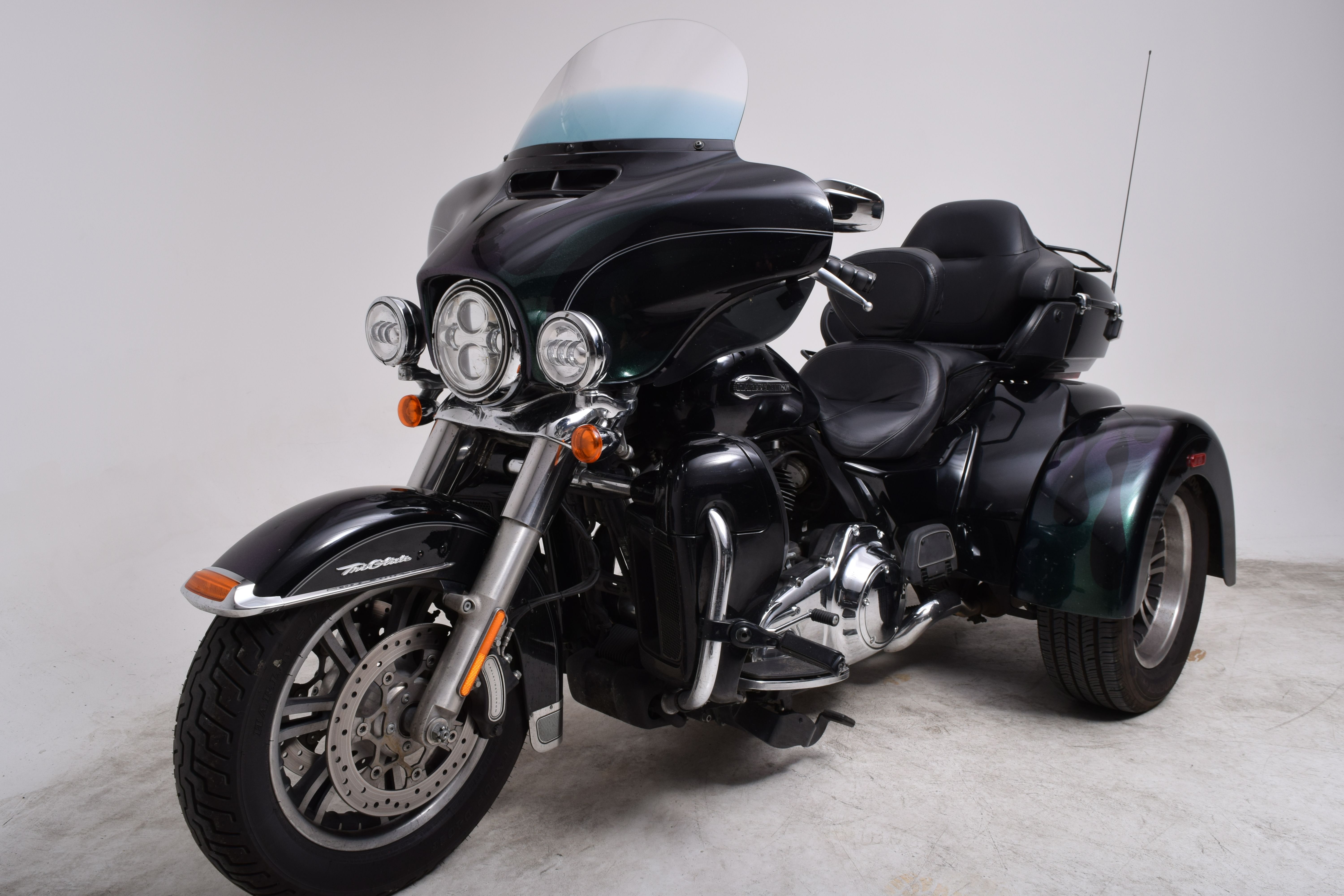 Pre-owned 2015 Harley-davidson Flhtcutg Tri Glide Ultra Classic